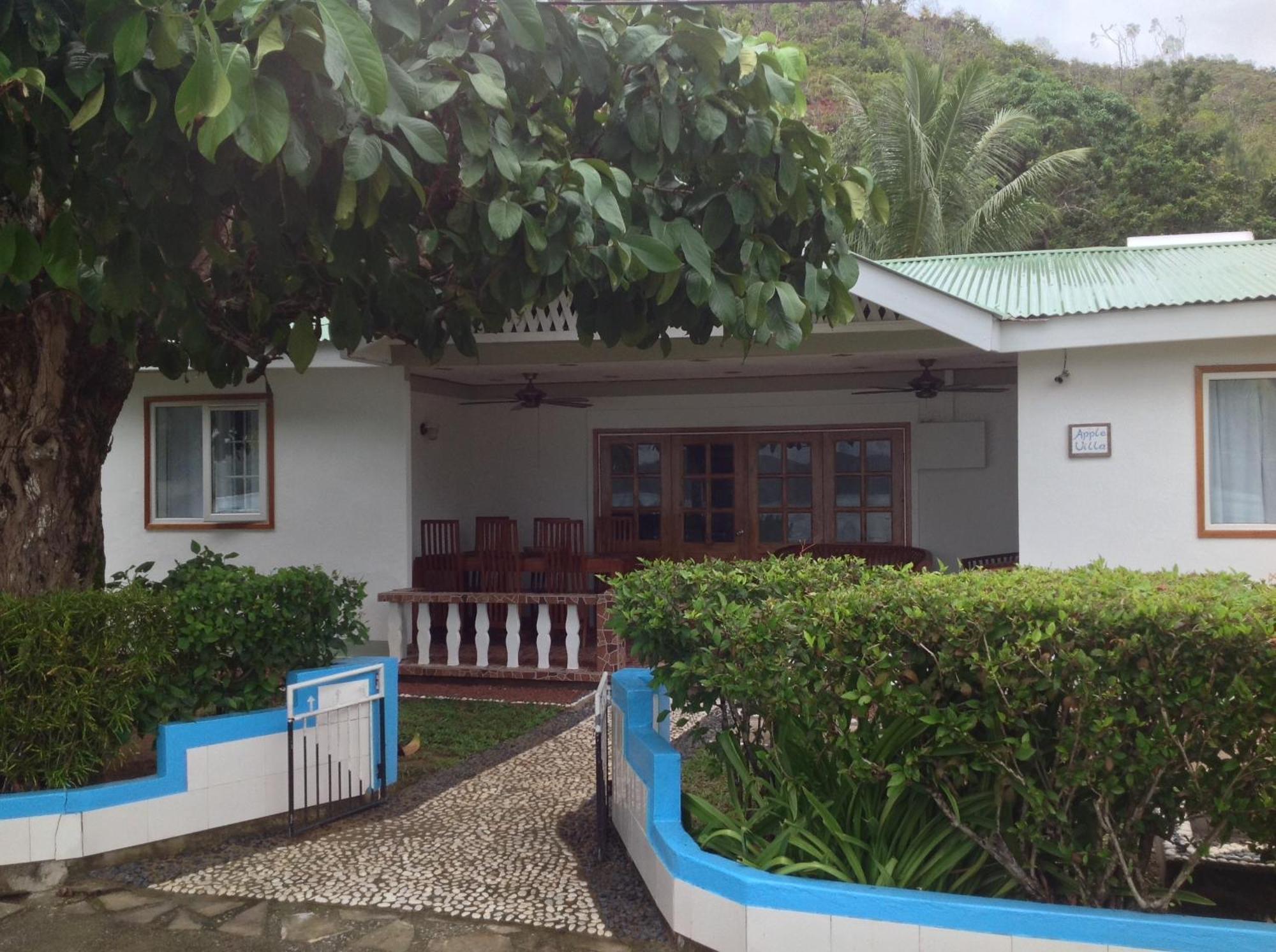 Sea View Lodge Baie Sainte Anne Luaran gambar