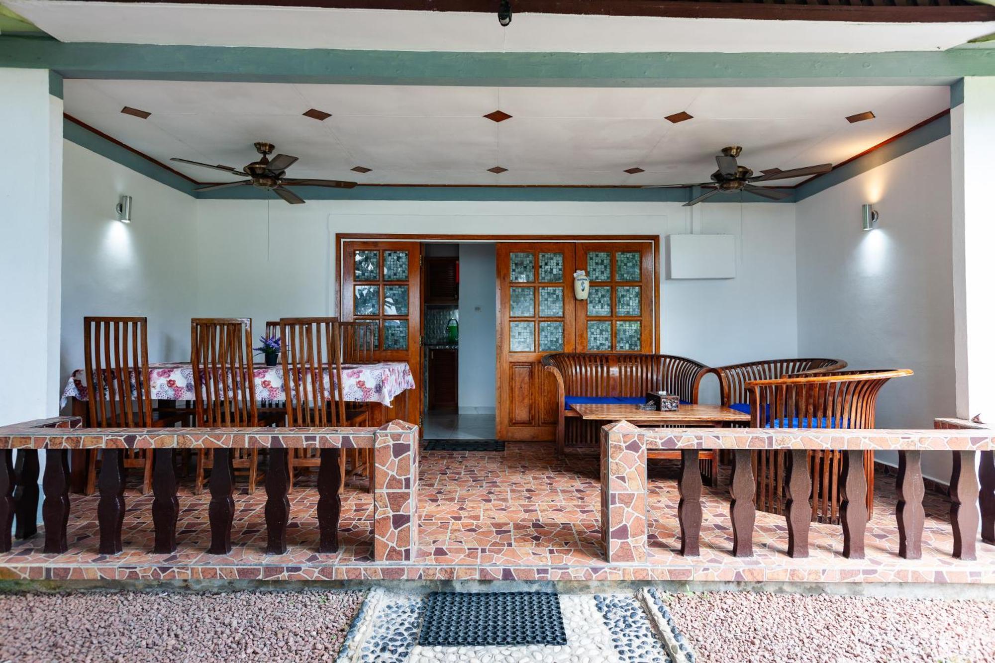 Sea View Lodge Baie Sainte Anne Luaran gambar