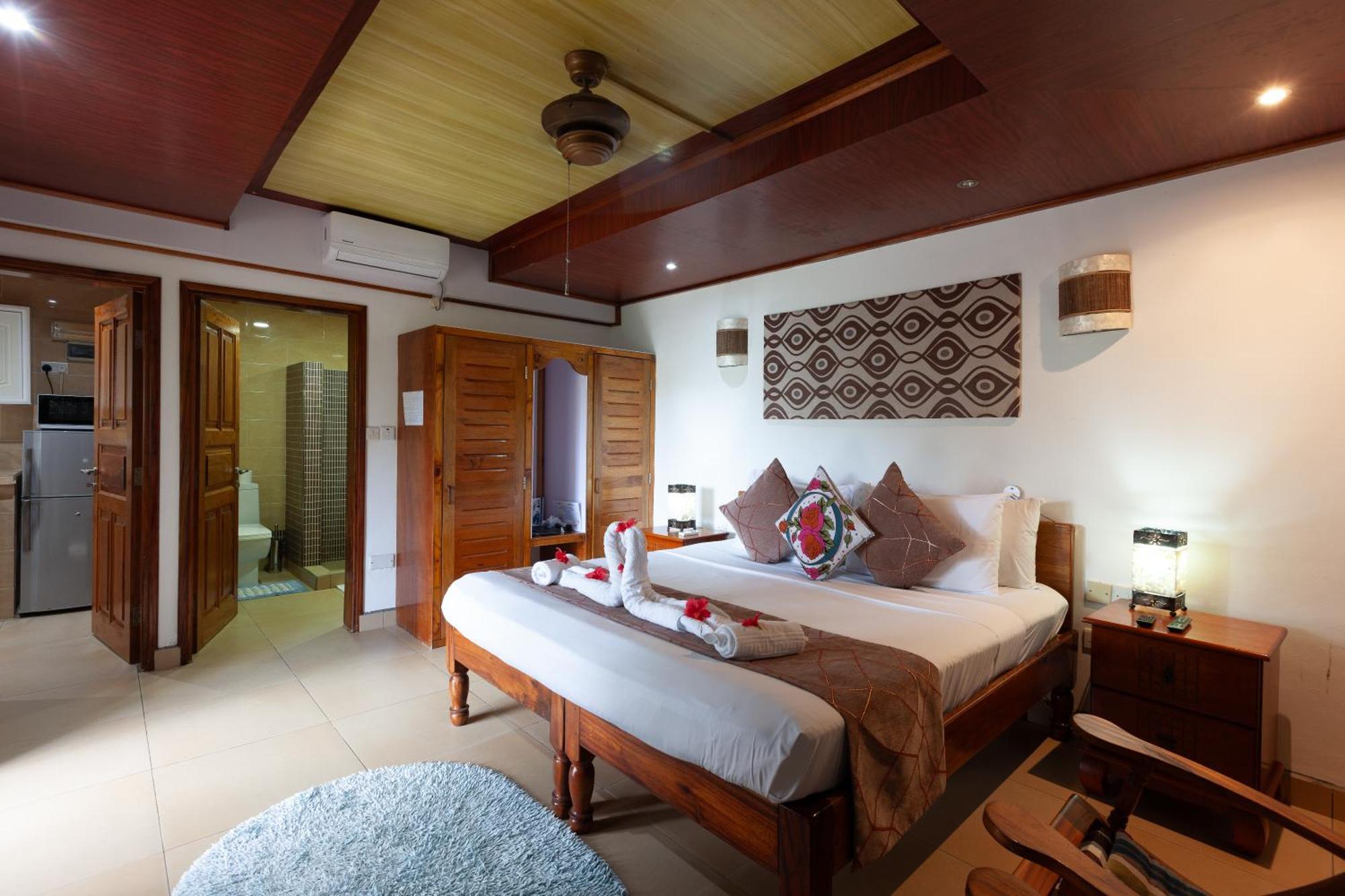 Sea View Lodge Baie Sainte Anne Luaran gambar