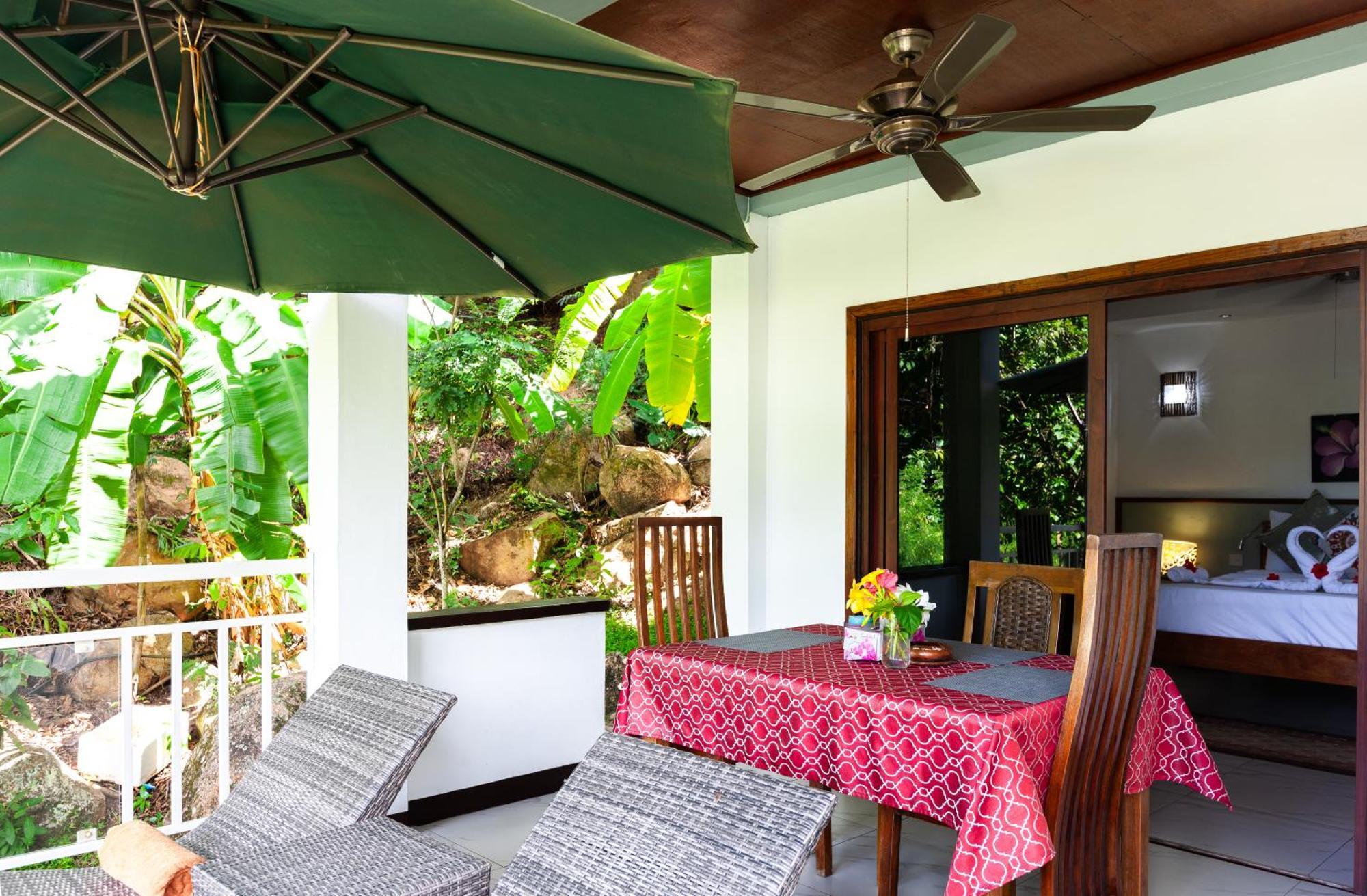 Sea View Lodge Baie Sainte Anne Luaran gambar