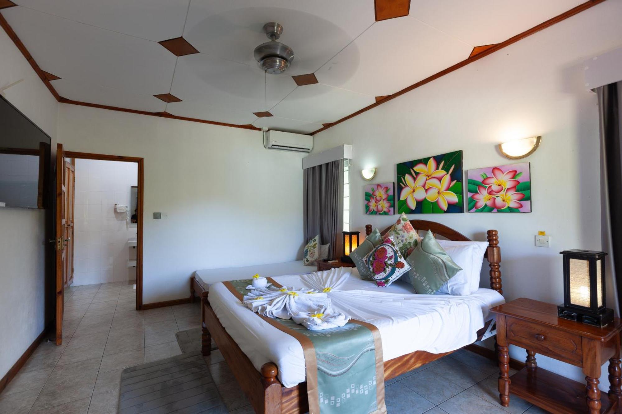 Sea View Lodge Baie Sainte Anne Luaran gambar