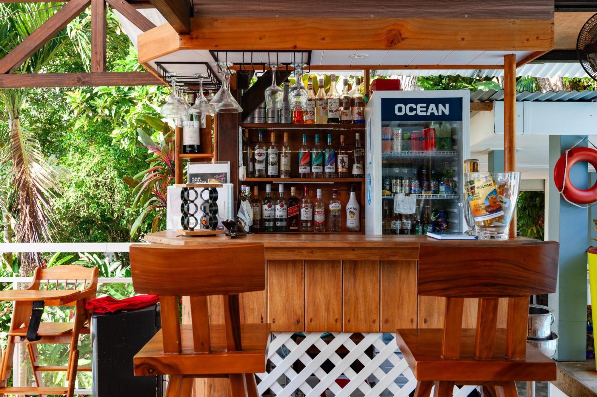 Sea View Lodge Baie Sainte Anne Luaran gambar